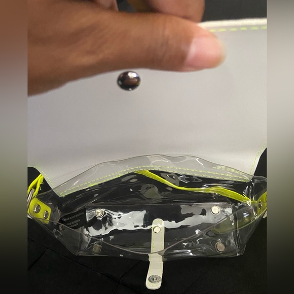 Clear Purse - Picture 3 of 4